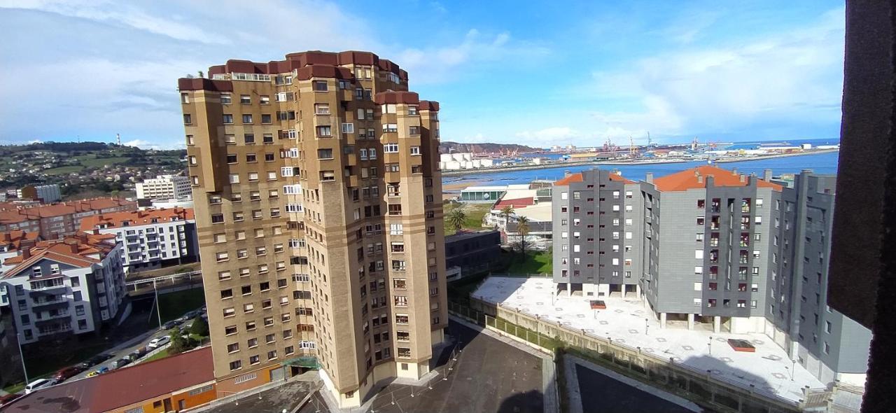 Alojamiento En Playa Del Arbeyal Gijon Bagian luar foto